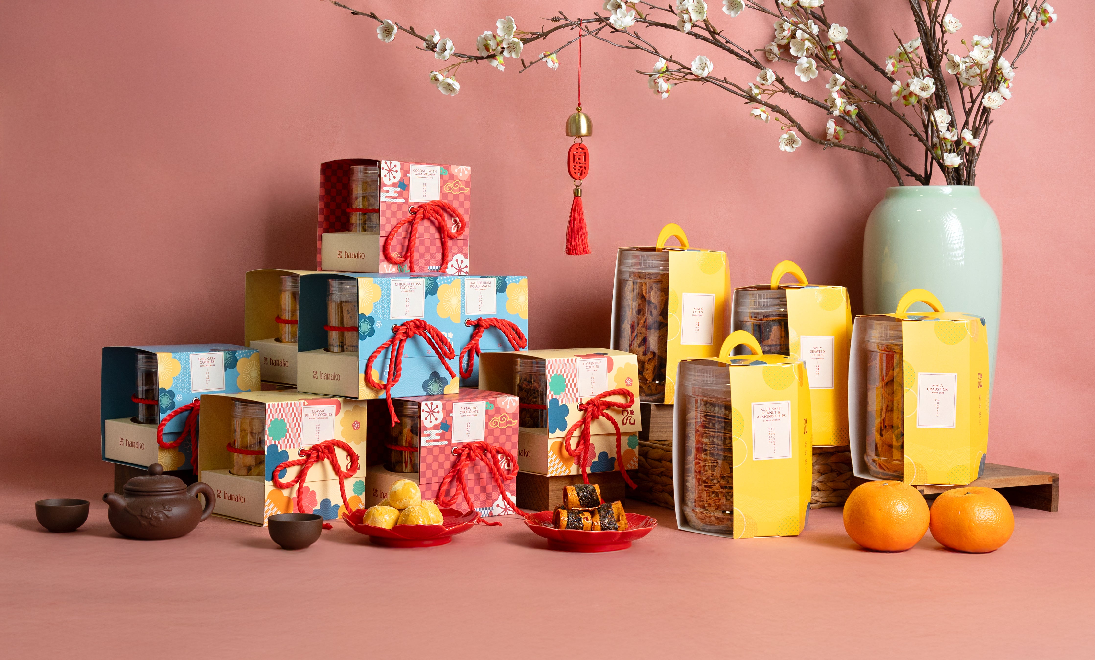 Kueh Kapit (Peanut & Almond Chips)