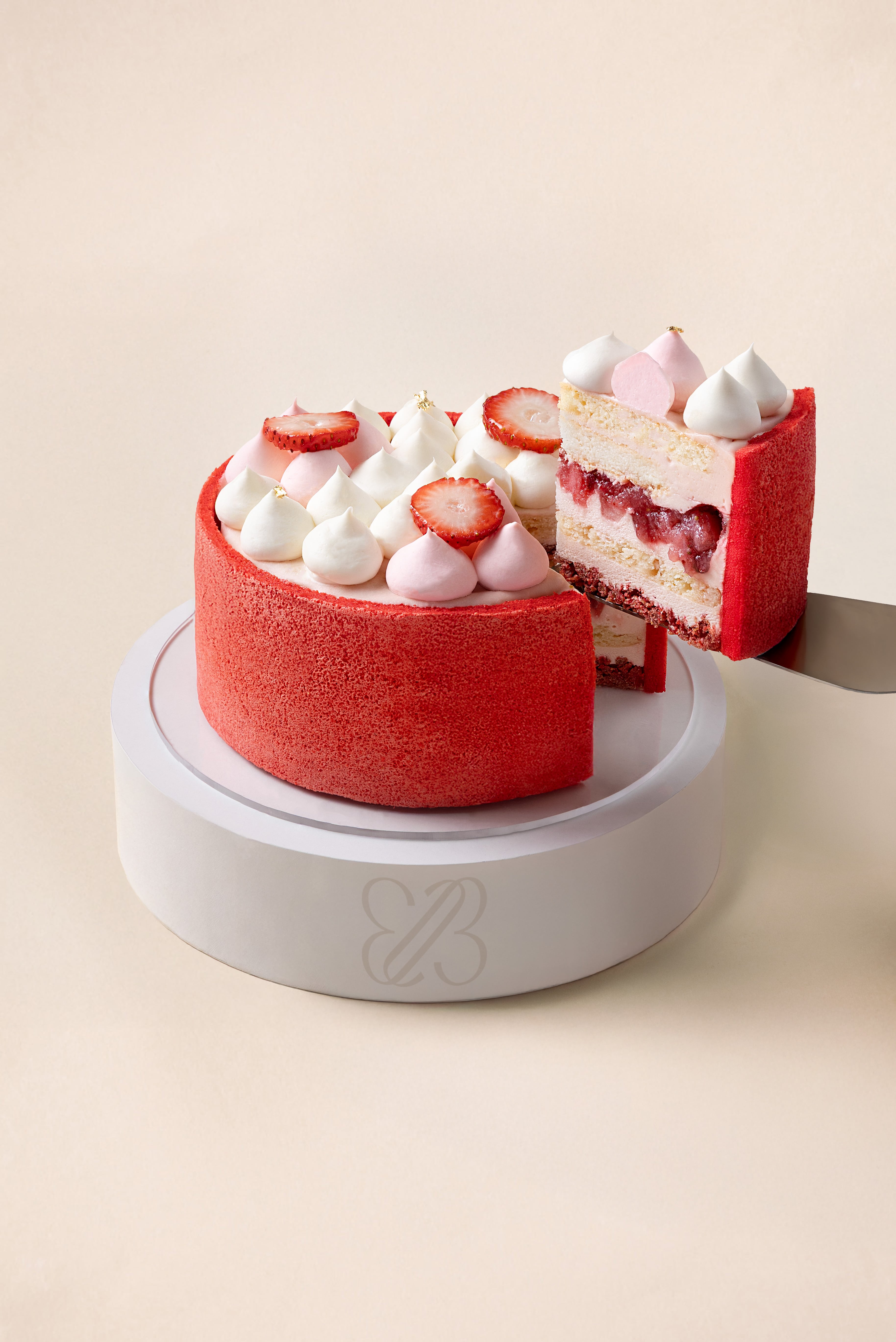 Miyu Strawberry Cake